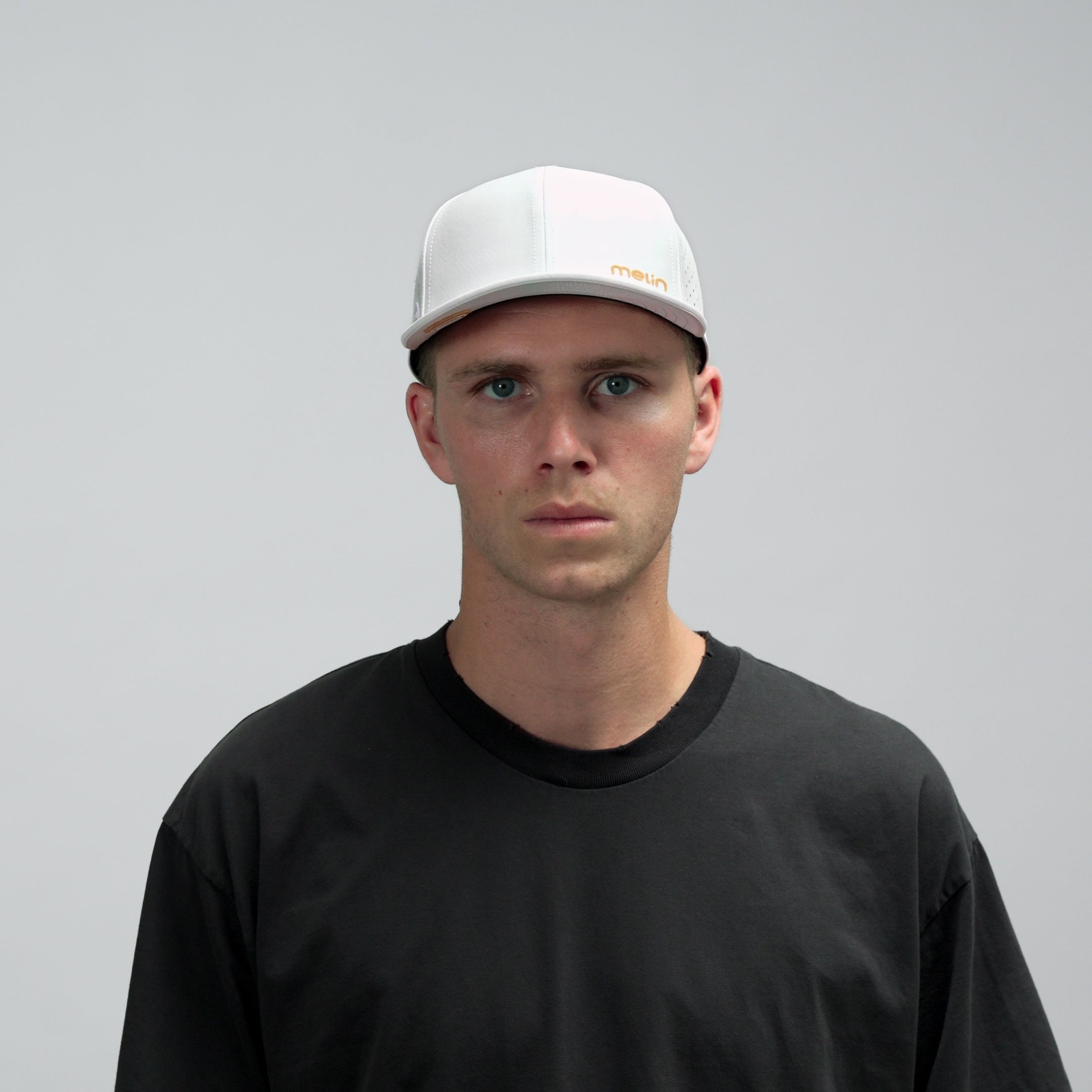 Compass Hydro - White / Gum